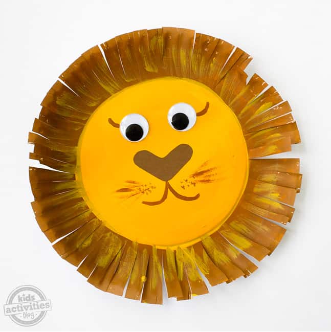 Paper Plate Lion