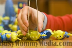 Easy Button Craft Ideas For Kids: Name Recognition