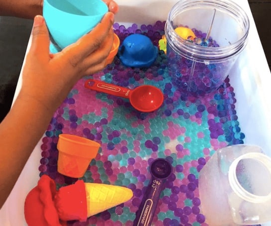 Sensory Activities That Toddlers Will Love? Well Check Out This Water Bead Sensory Bin Activity That Will Keep Your Child Occupied and Learning!