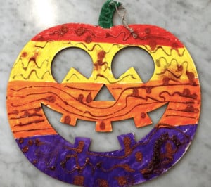 This Wood Jack-O_Lantern Halloween Craft For Kindergarten is so Simple! Halloween Crafts Are Awesome And This Activity Is One Of The Best For Creativity.