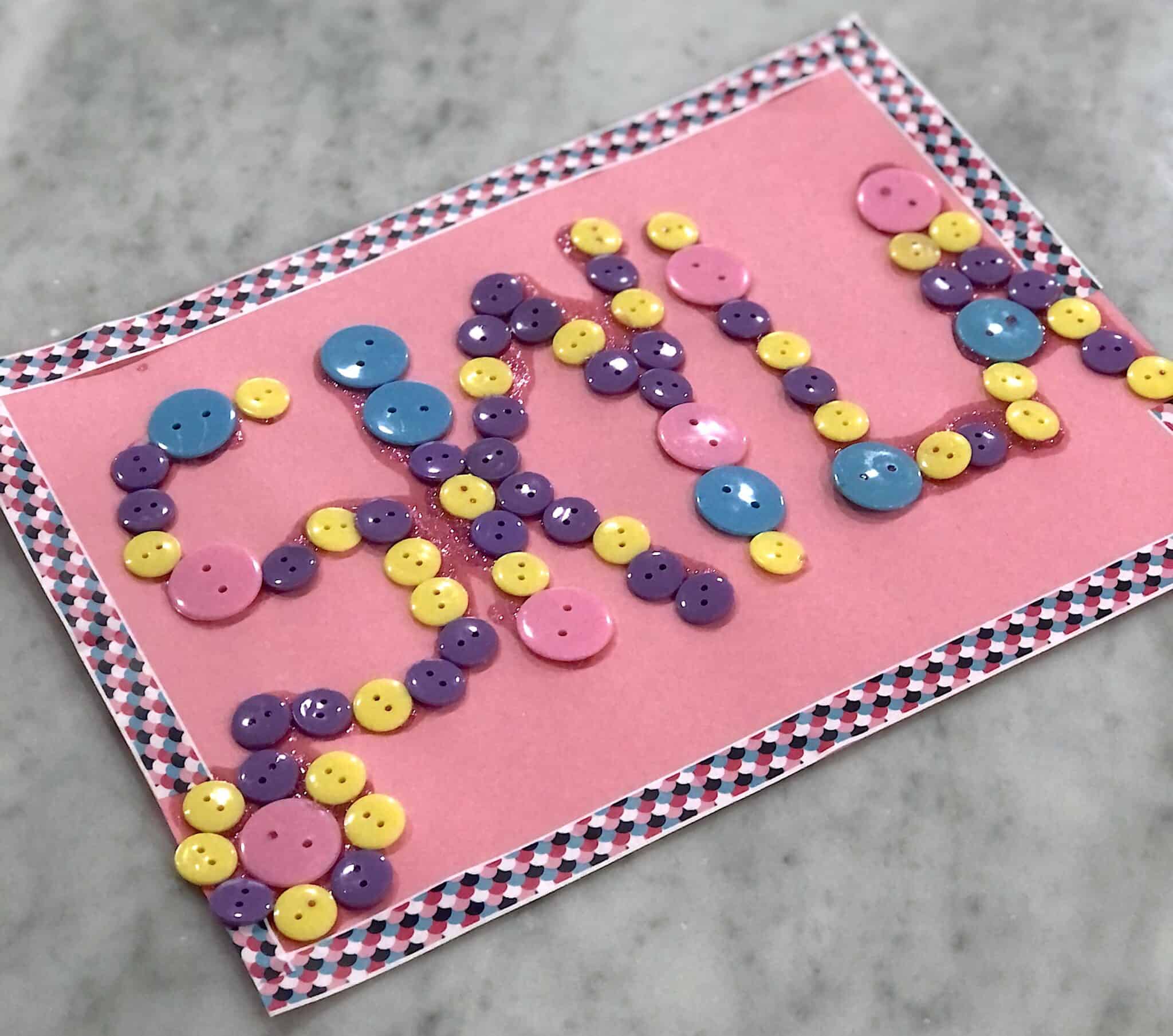 Looking for Sensory Activities That Toddlers Will Love? Well Check Out This Water Bead Sensory Bin Activity That Will Keep Your Child Occupied and Learning! #buttoncraftsforkids #buttoncrafts