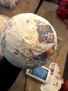 These Awesome Paper Mache Projects For Kids Will Be A Hit For Any Age Group! Whether It's A Solar System or An Animal, These Art Craft Projects Are A Must See! #solarsystemprojectsforkids #papermache