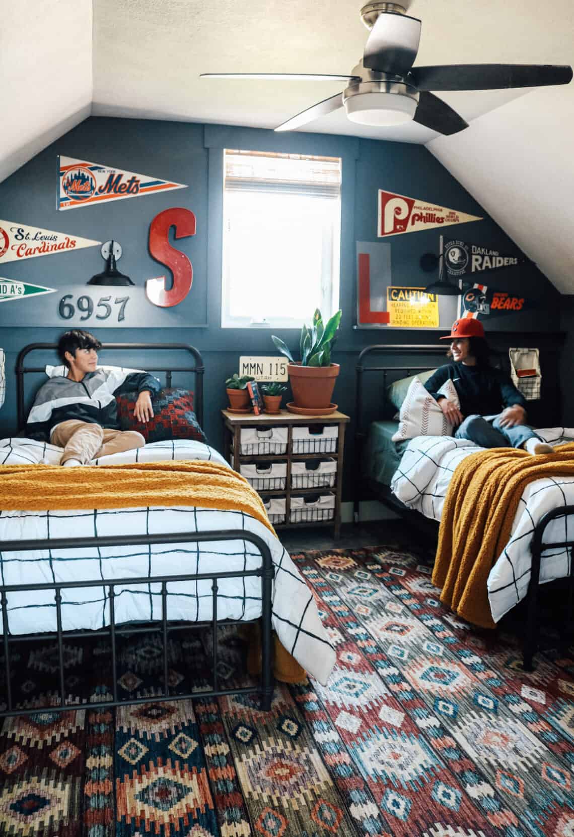 52 Stunning Small Bedroom Design Ideas Your Kids Will Love