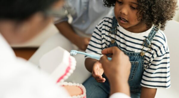 when should kids start going to the dentist